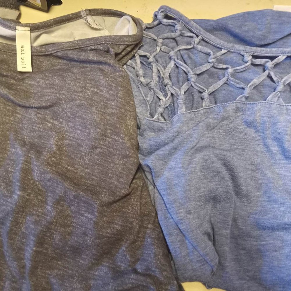bundle of two t-shirts
